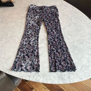 Target flair pants size small velvet flowers